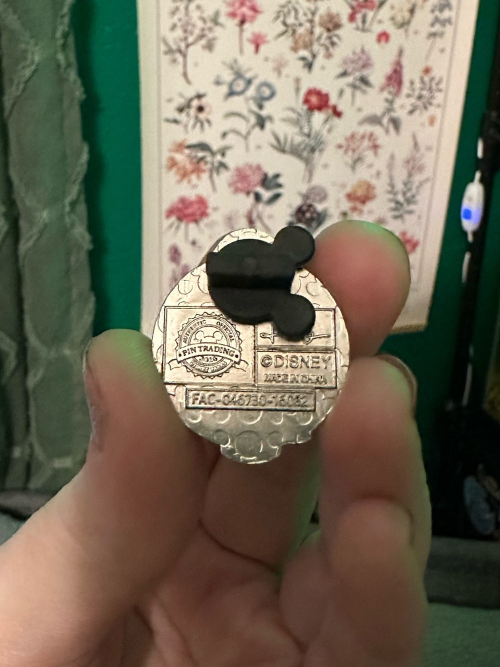 Frollo Pin - Picture 2 of 2